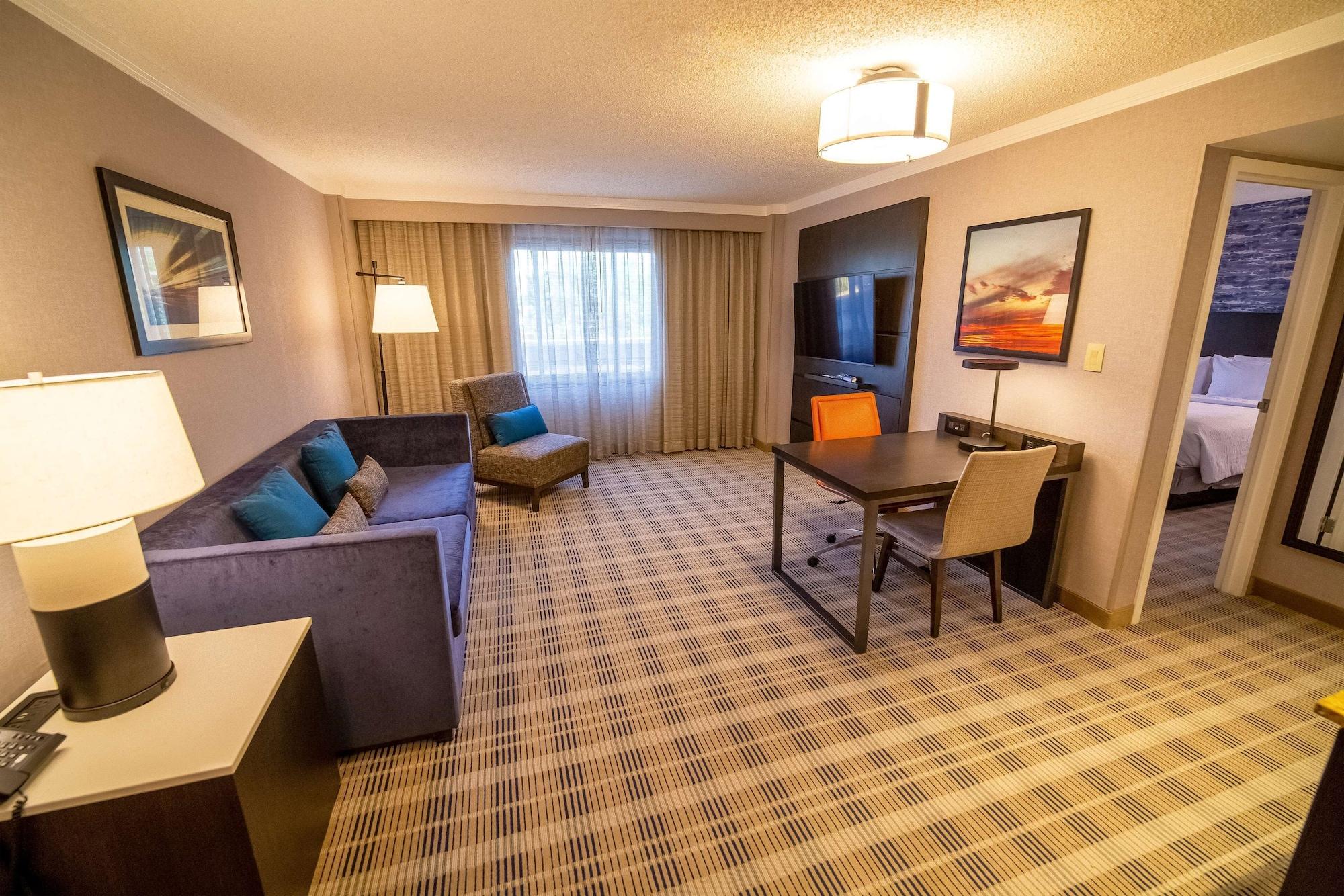 Embassy Suites By Hilton Kansas City Overland Park Extérieur photo