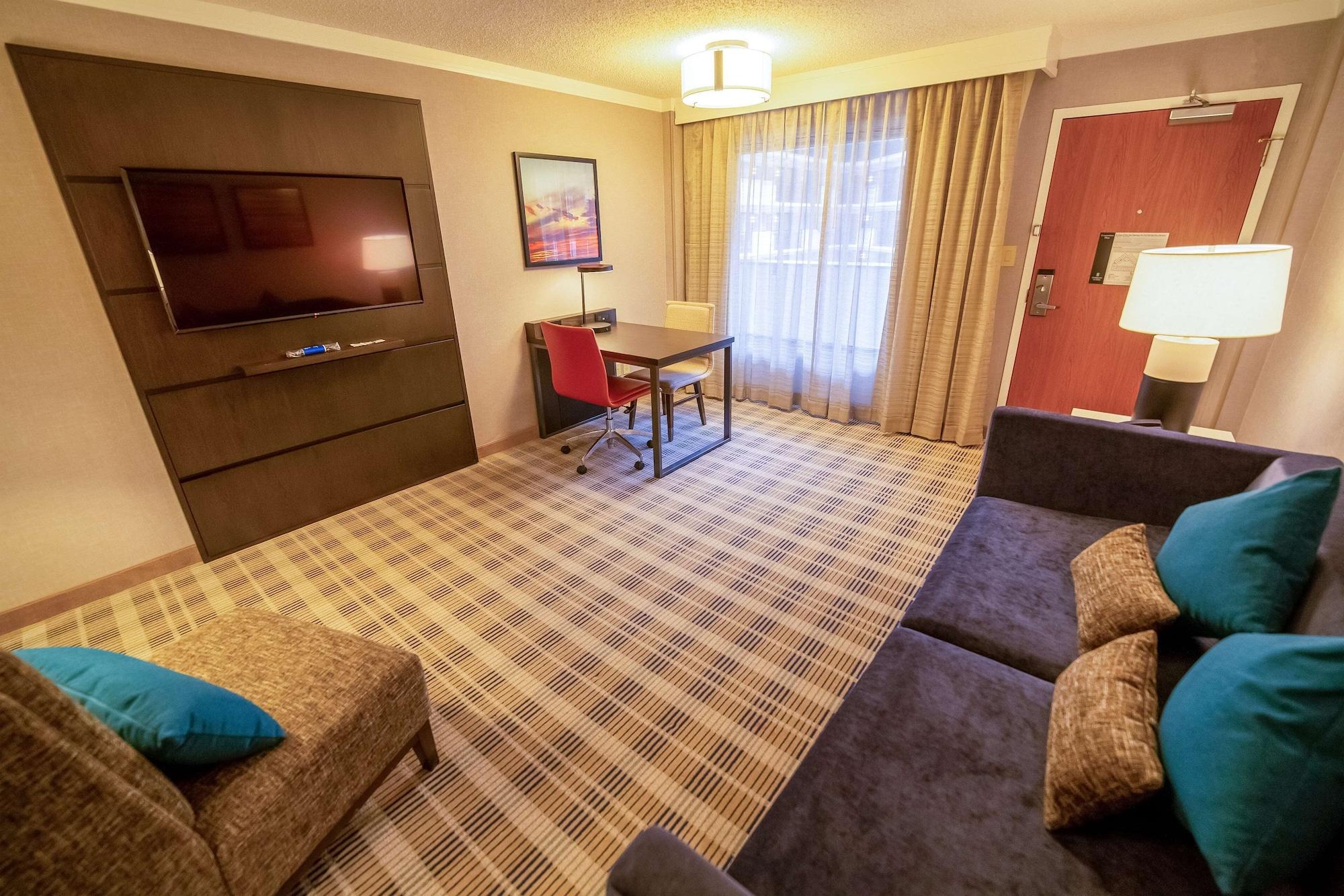 Embassy Suites By Hilton Kansas City Overland Park Extérieur photo