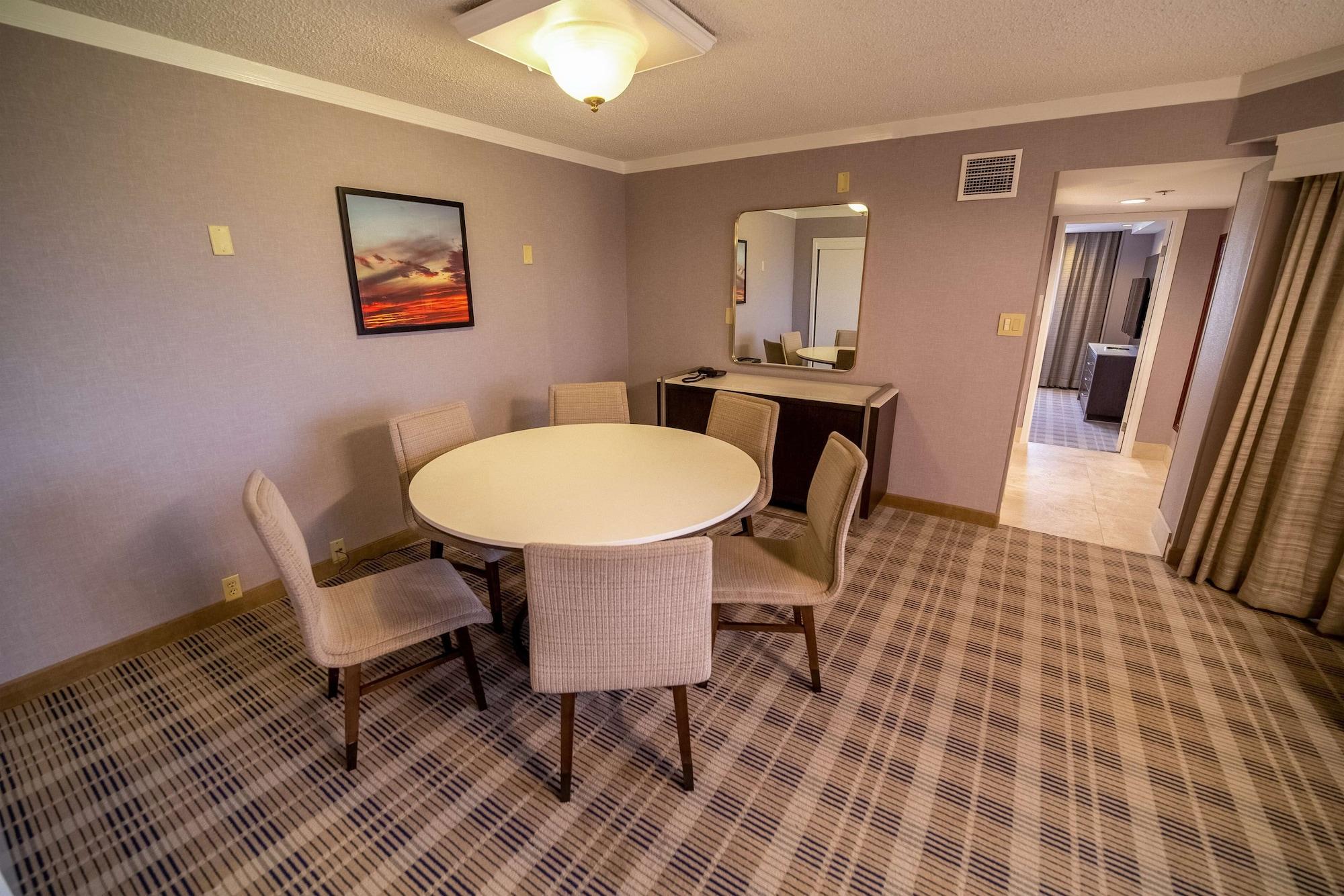 Embassy Suites By Hilton Kansas City Overland Park Extérieur photo