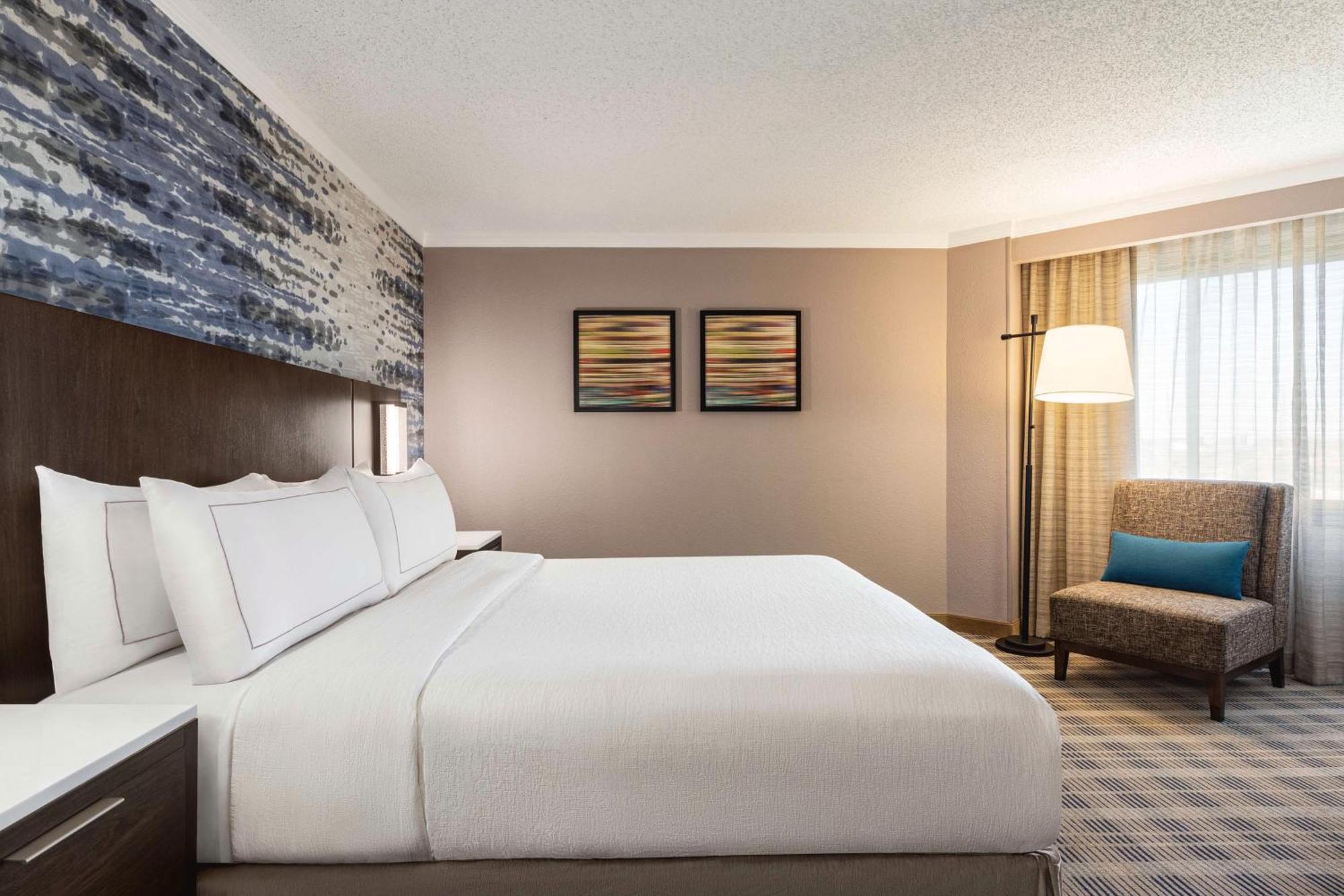 Embassy Suites By Hilton Kansas City Overland Park Extérieur photo