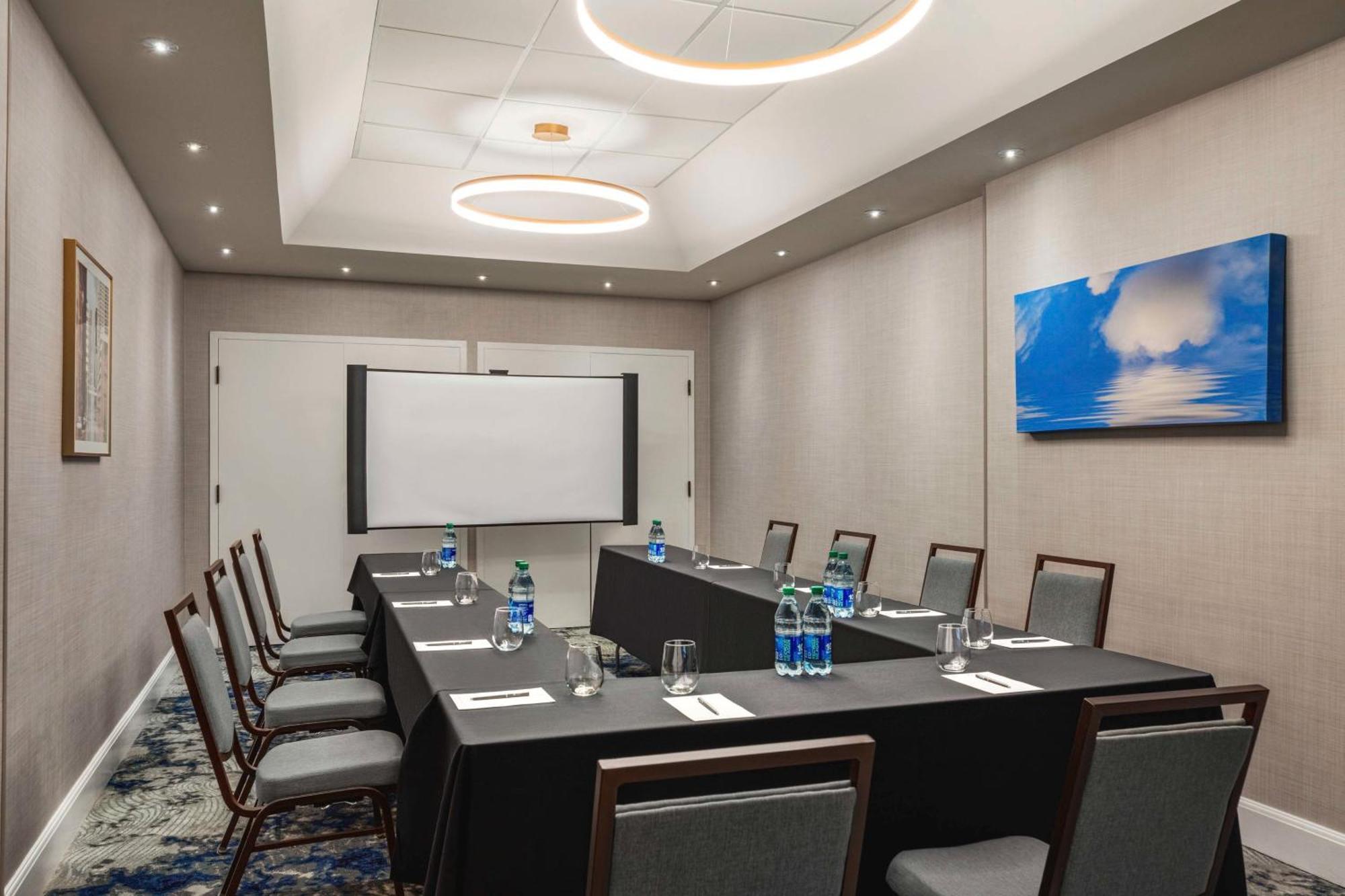 Embassy Suites By Hilton Kansas City Overland Park Extérieur photo