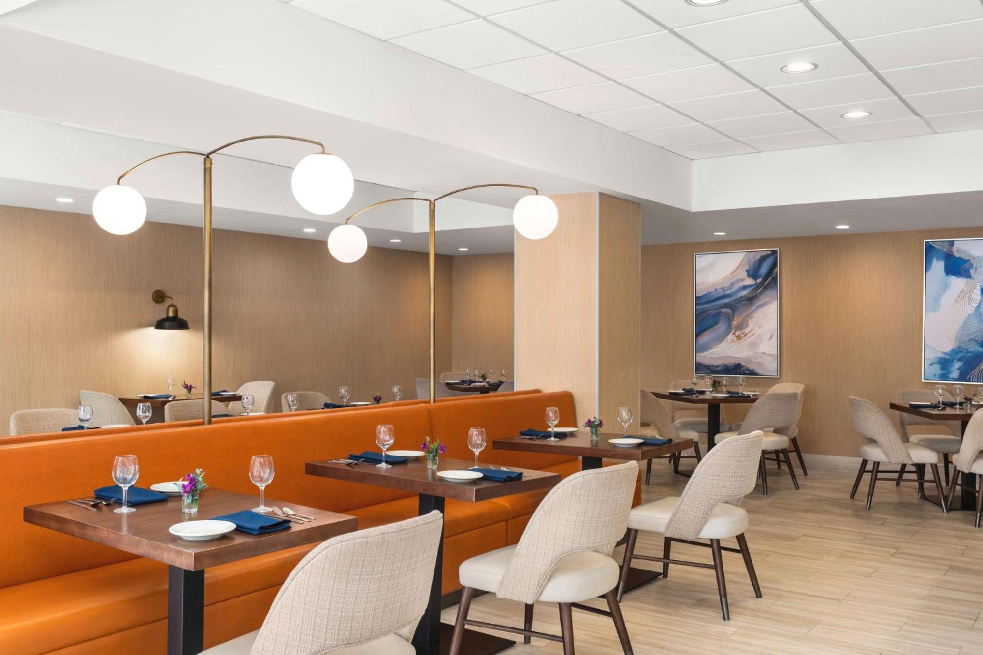 Embassy Suites By Hilton Kansas City Overland Park Extérieur photo